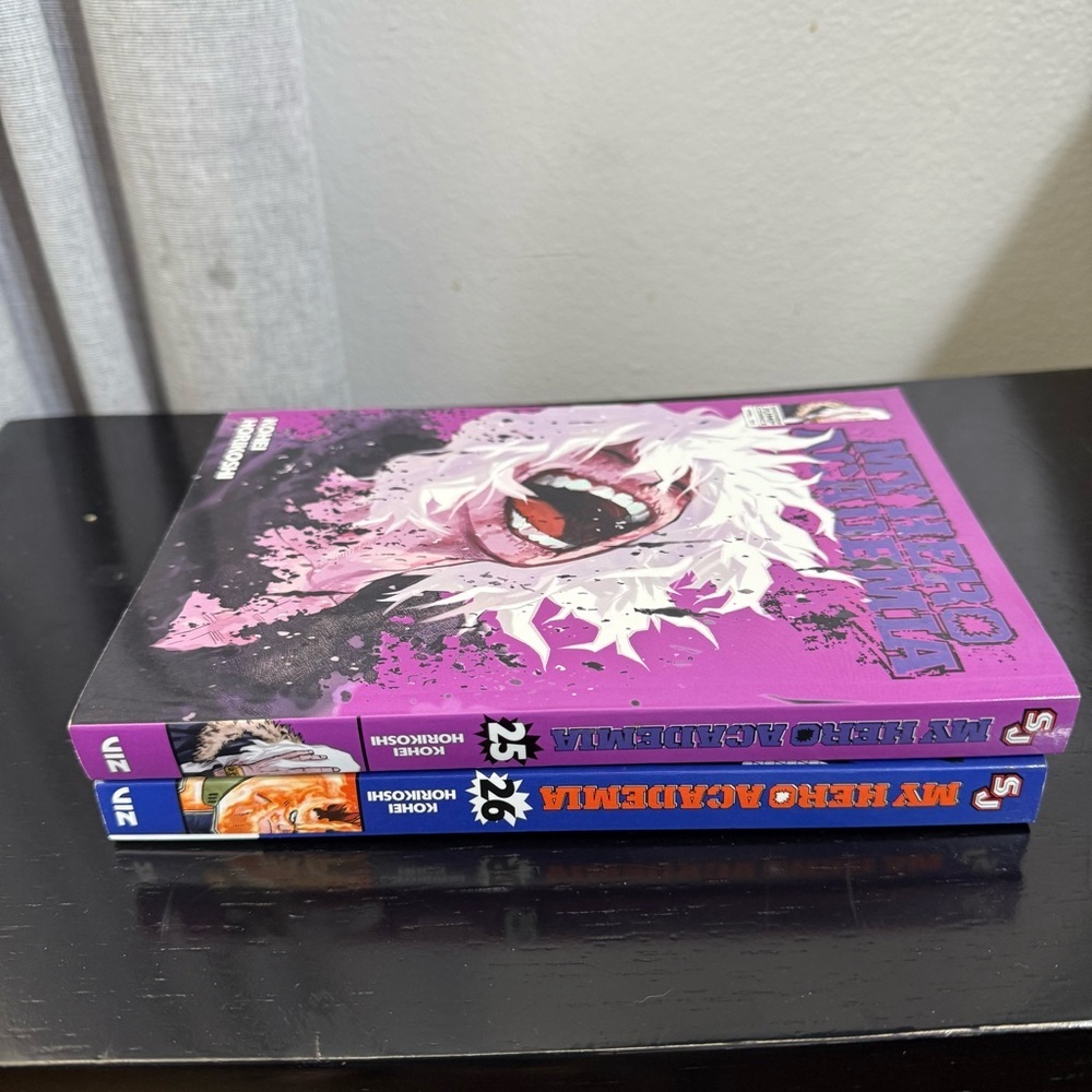 Manga books - My hero Academia  Volume 25-26